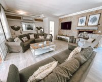 Resale - Villa - Marbella - Nueva Andalucía