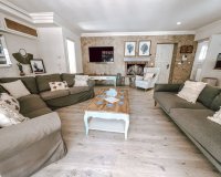 Resale - Villa - Marbella - Nueva Andalucía