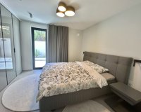 Resale - Villa - Marbella - Puerto Banús