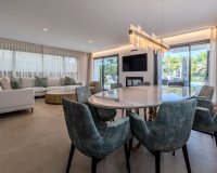 Resale - Villa - Marbella - Puerto Banús