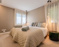 Resale - Villa - Marbella - Puerto Banús