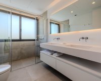 Resale - Villa - Marbella - Puerto Banús