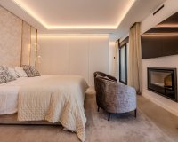 Resale - Villa - Marbella - Puerto Banús