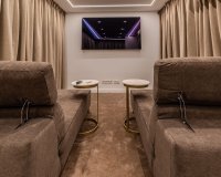Resale - Villa - Marbella - Puerto Banús