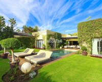Resale - Villa - Marbella - Puerto Banús