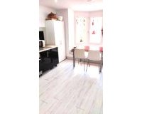 Resale - Villa - Marbella - Puerto Banús