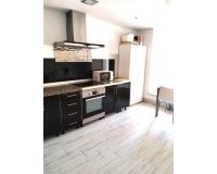Resale - Villa - Marbella - Puerto Banús
