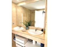 Resale - Villa - Marbella - Puerto Banús