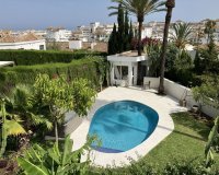 Resale - Villa - Marbella - Puerto Banús