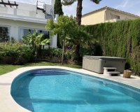 Resale - Villa - Marbella - Puerto Banús