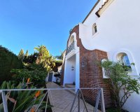 Resale - Villa - Marbella - Puerto Banús