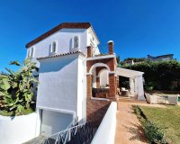 Resale - Villa - Marbella - Puerto Banús