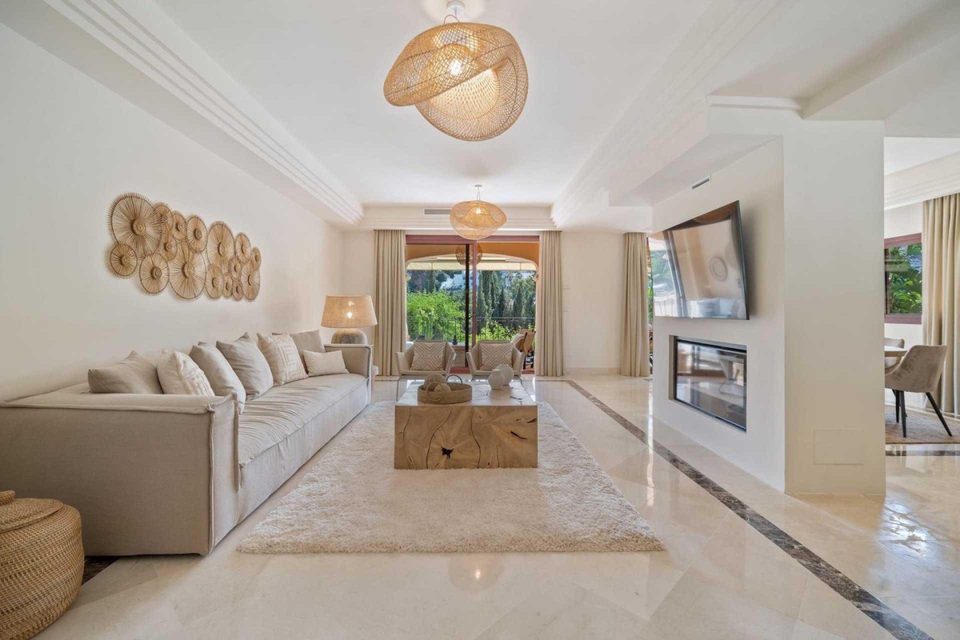 Resale - Villa - Marbella - Puerto Banús