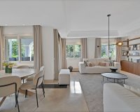 Resale - Villa - Marbella - Puerto Banús