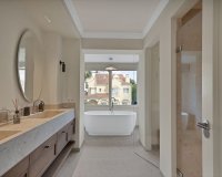 Resale - Villa - Marbella - Puerto Banús