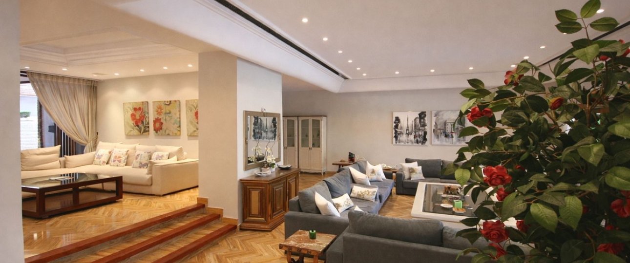 Resale - Villa - Marbella - Puerto Banús