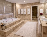 Resale - Villa - Marbella - Puerto Banús