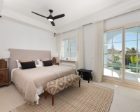 Resale - Villa - Marbella - Puerto Banús