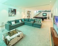Resale - Villa - Marbella - Puerto Banús
