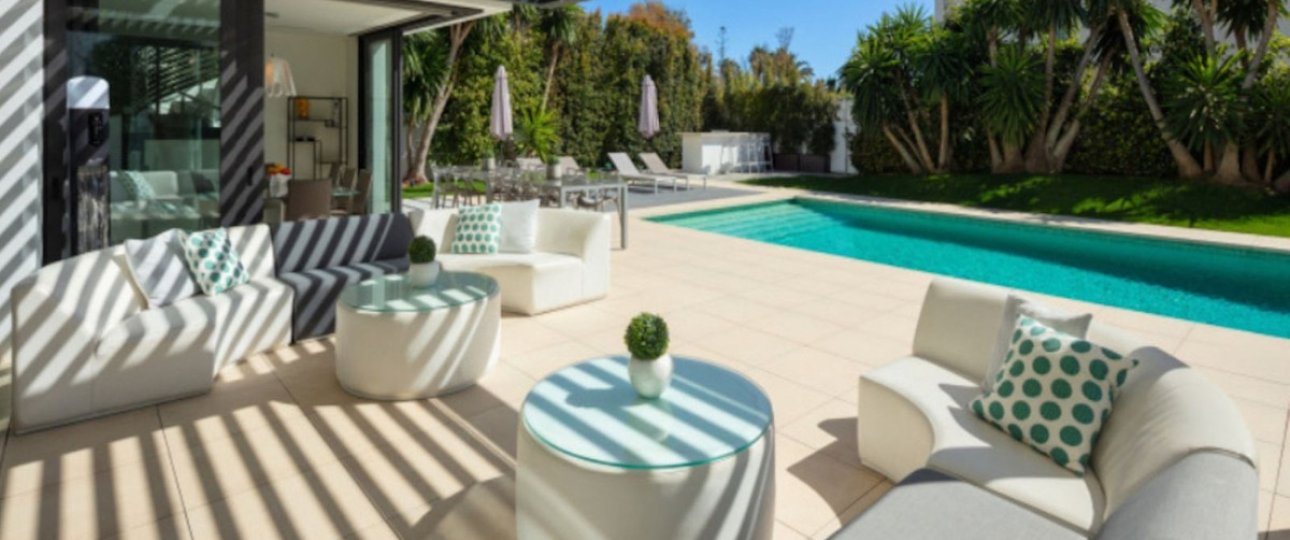 Resale - Villa - Marbella - Puerto Banús