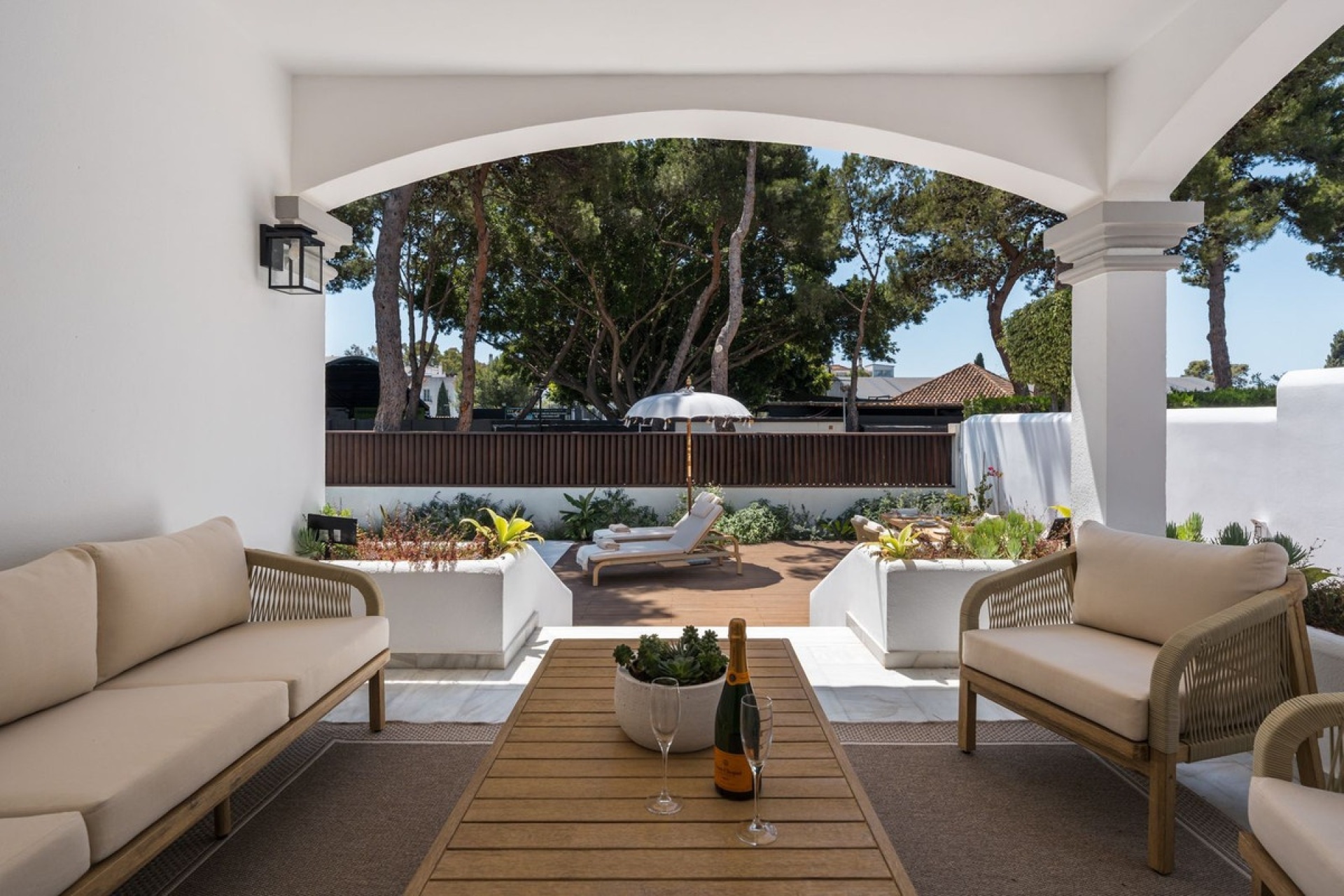 Resale - Villa - Marbella - Puerto Banús