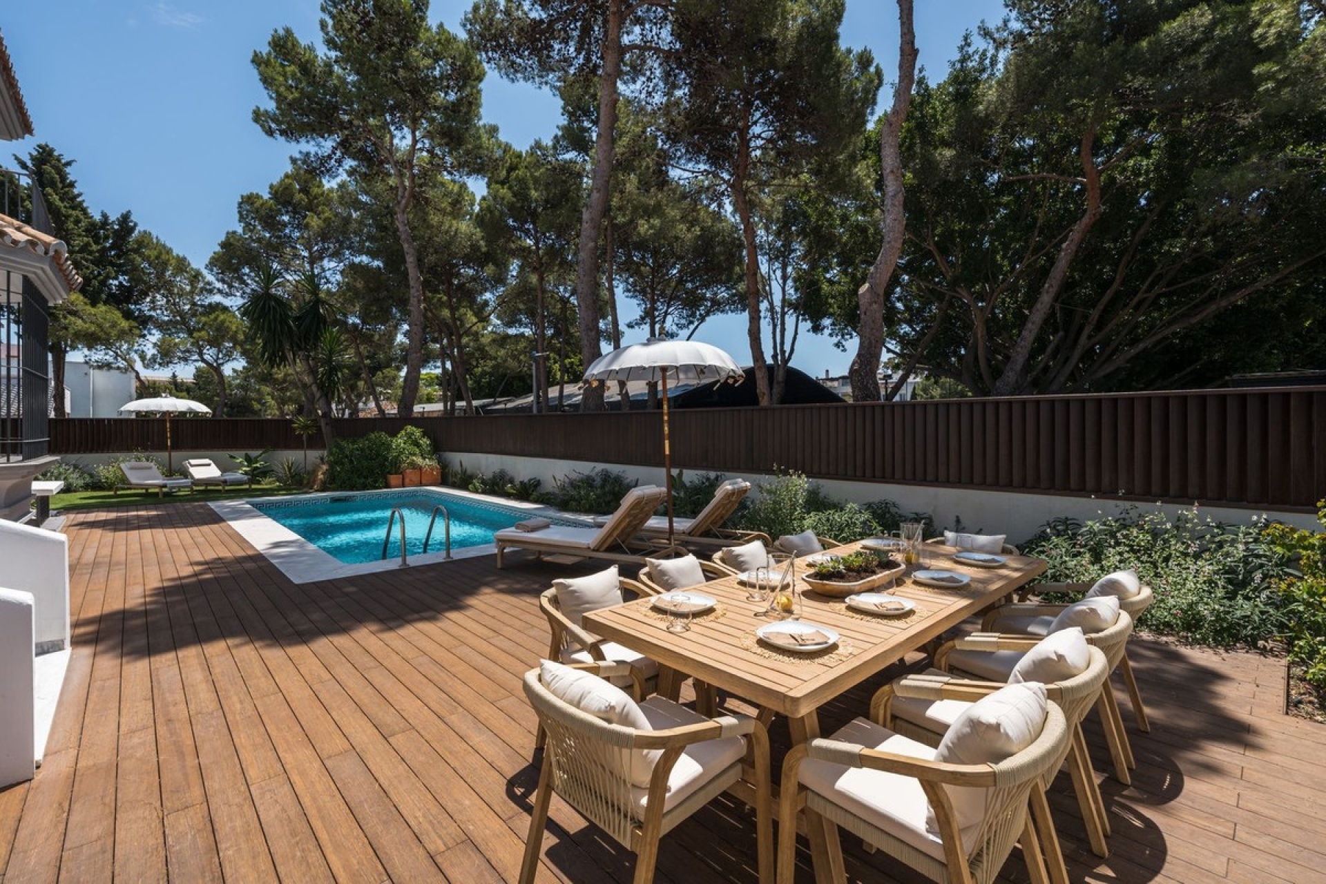 Resale - Villa - Marbella - Puerto Banús