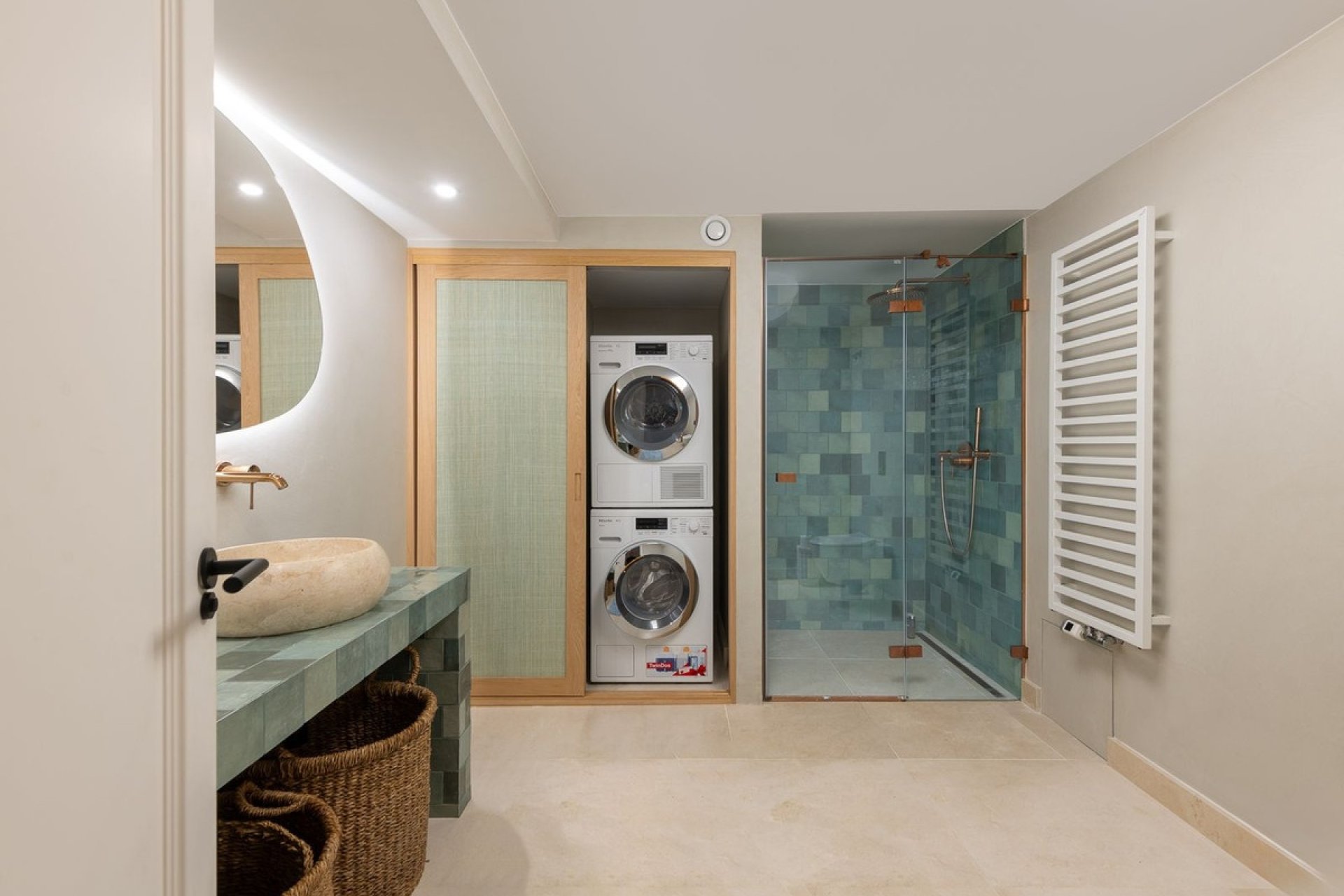 Resale - Villa - Marbella - Puerto Banús
