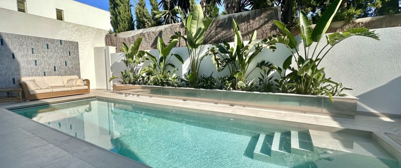 Resale - Villa - Marbella - Puerto Banús