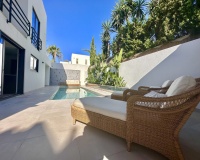 Resale - Villa - Marbella - Puerto Banús