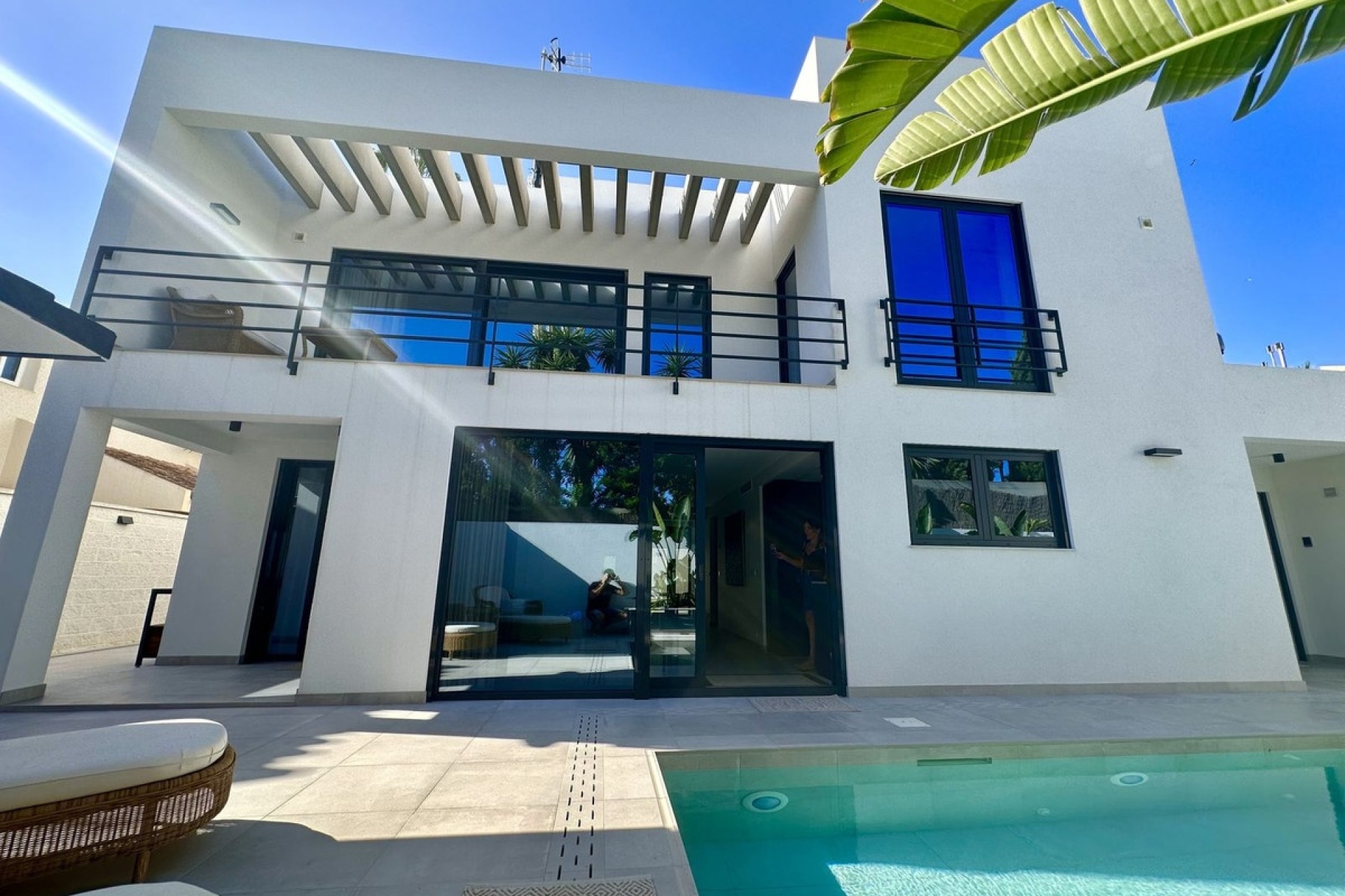 Resale - Villa - Marbella - Puerto Banús