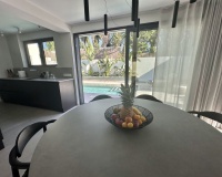 Resale - Villa - Marbella - Puerto Banús