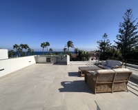 Resale - Villa - Marbella - Puerto Banús