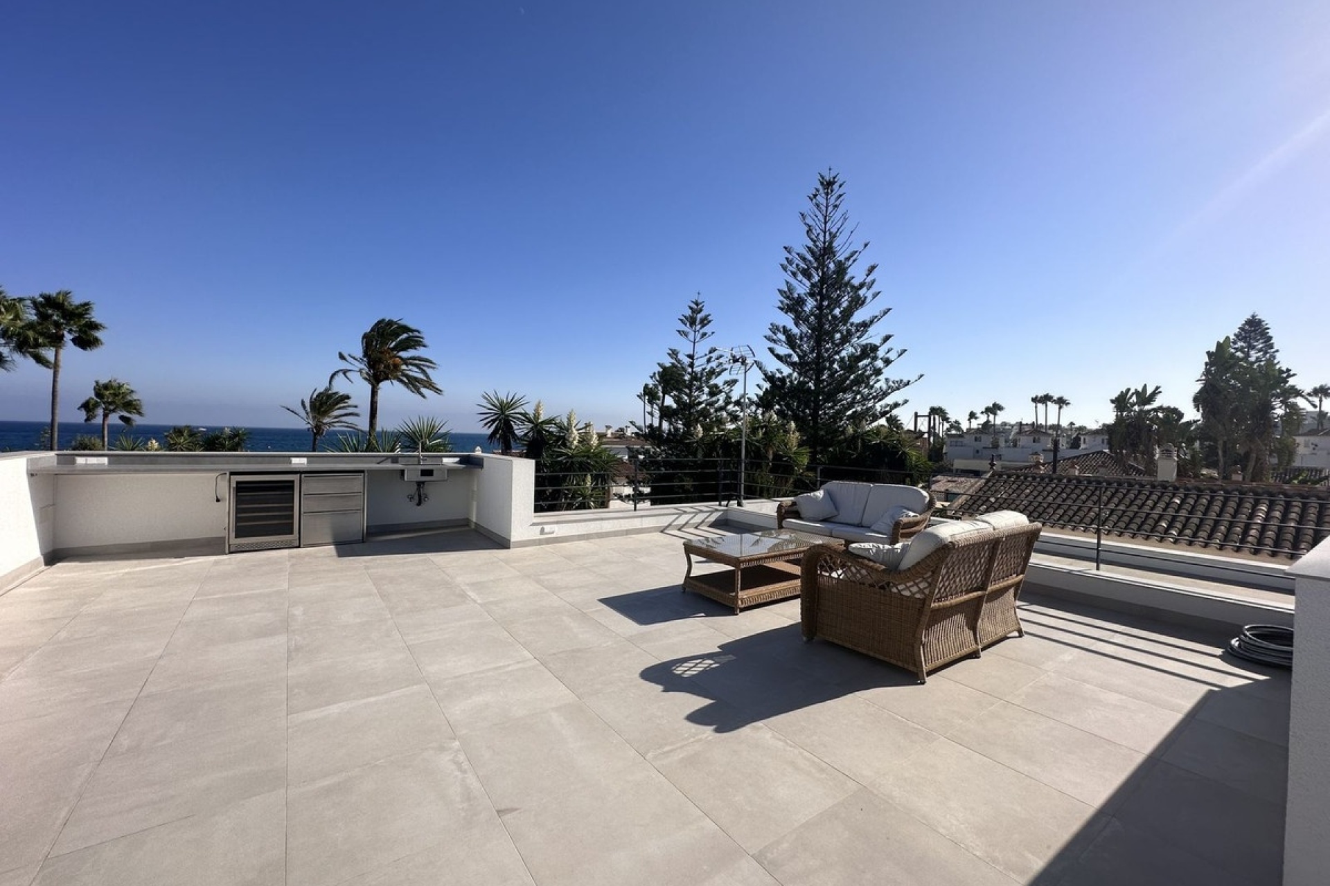 Resale - Villa - Marbella - Puerto Banús