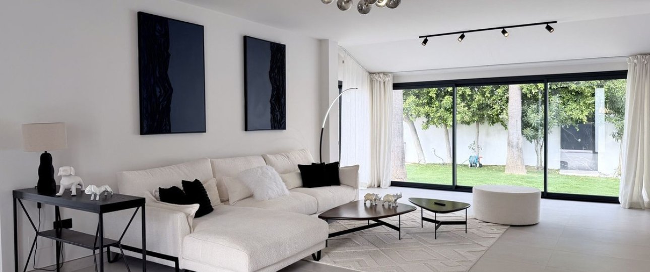 Resale - Villa - Marbella - Puerto Banús