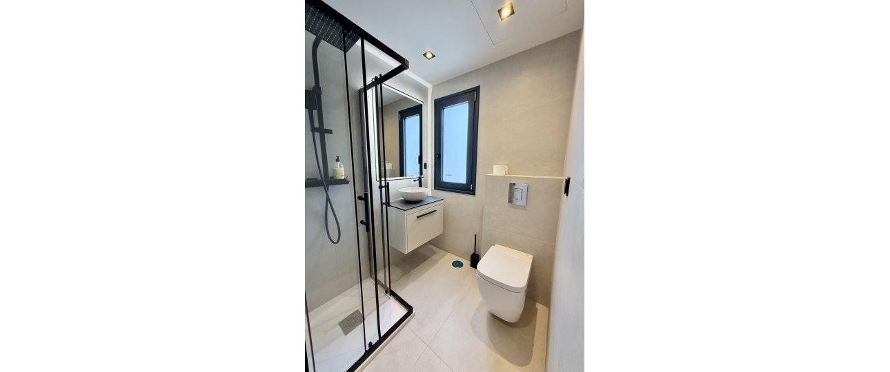 Resale - Villa - Marbella - Puerto Banús