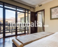 Resale - Villa - Marbella - Puerto Banús