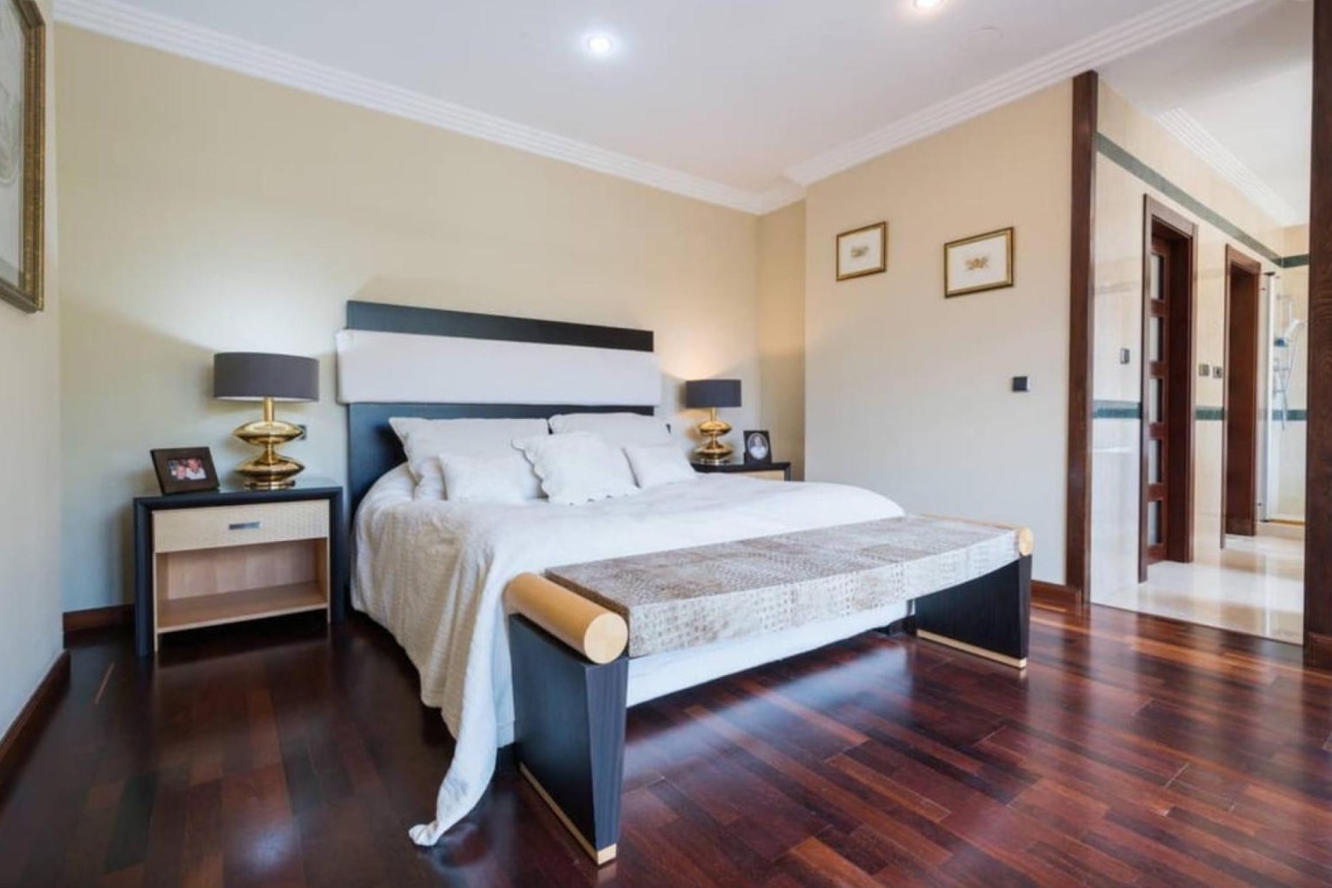 Resale - Villa - Marbella - Puerto Banús