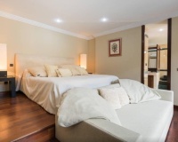 Resale - Villa - Marbella - Puerto Banús