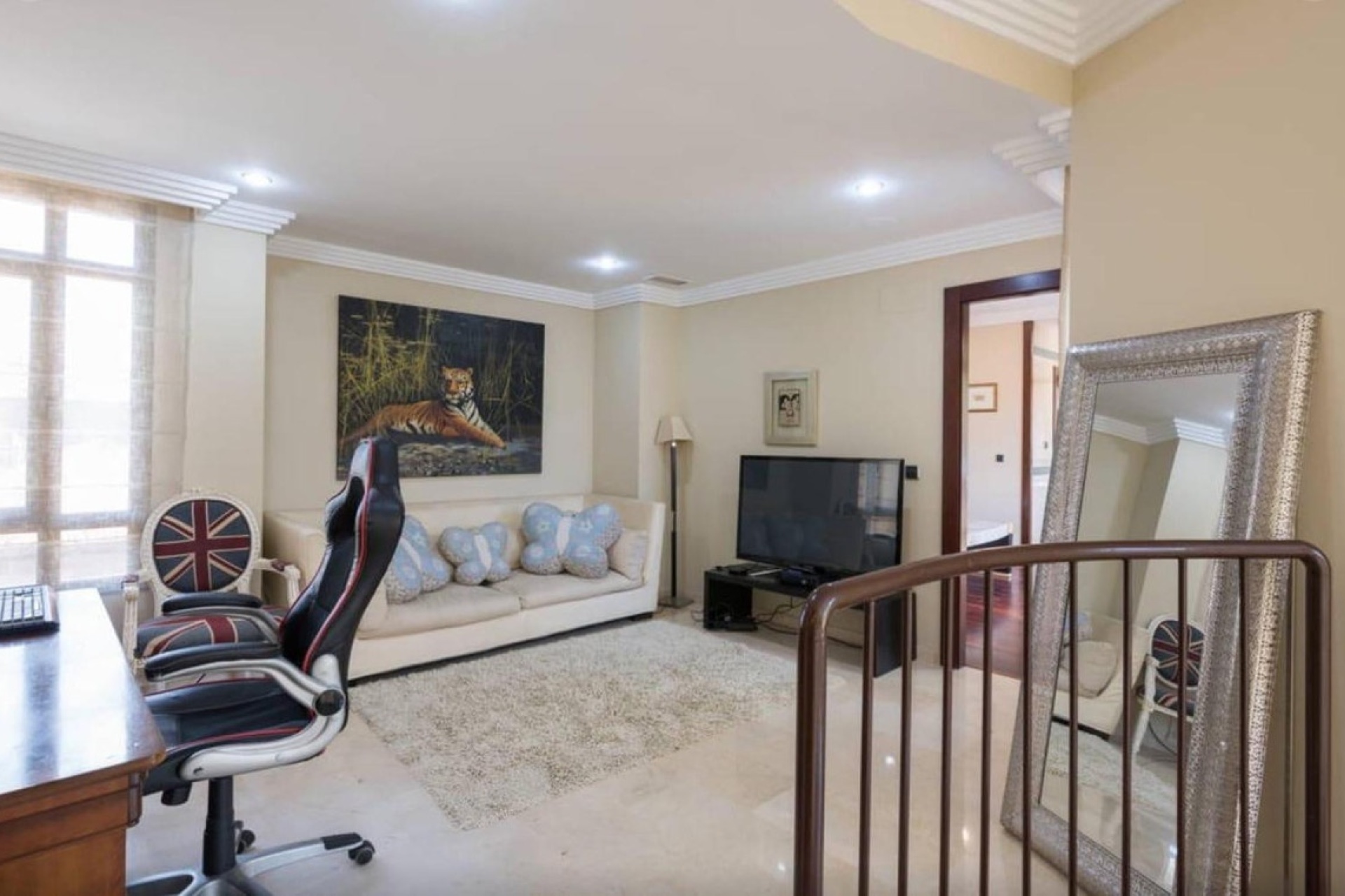 Resale - Villa - Marbella - Puerto Banús