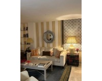 Resale - Villa - Marbella - Puerto Banús