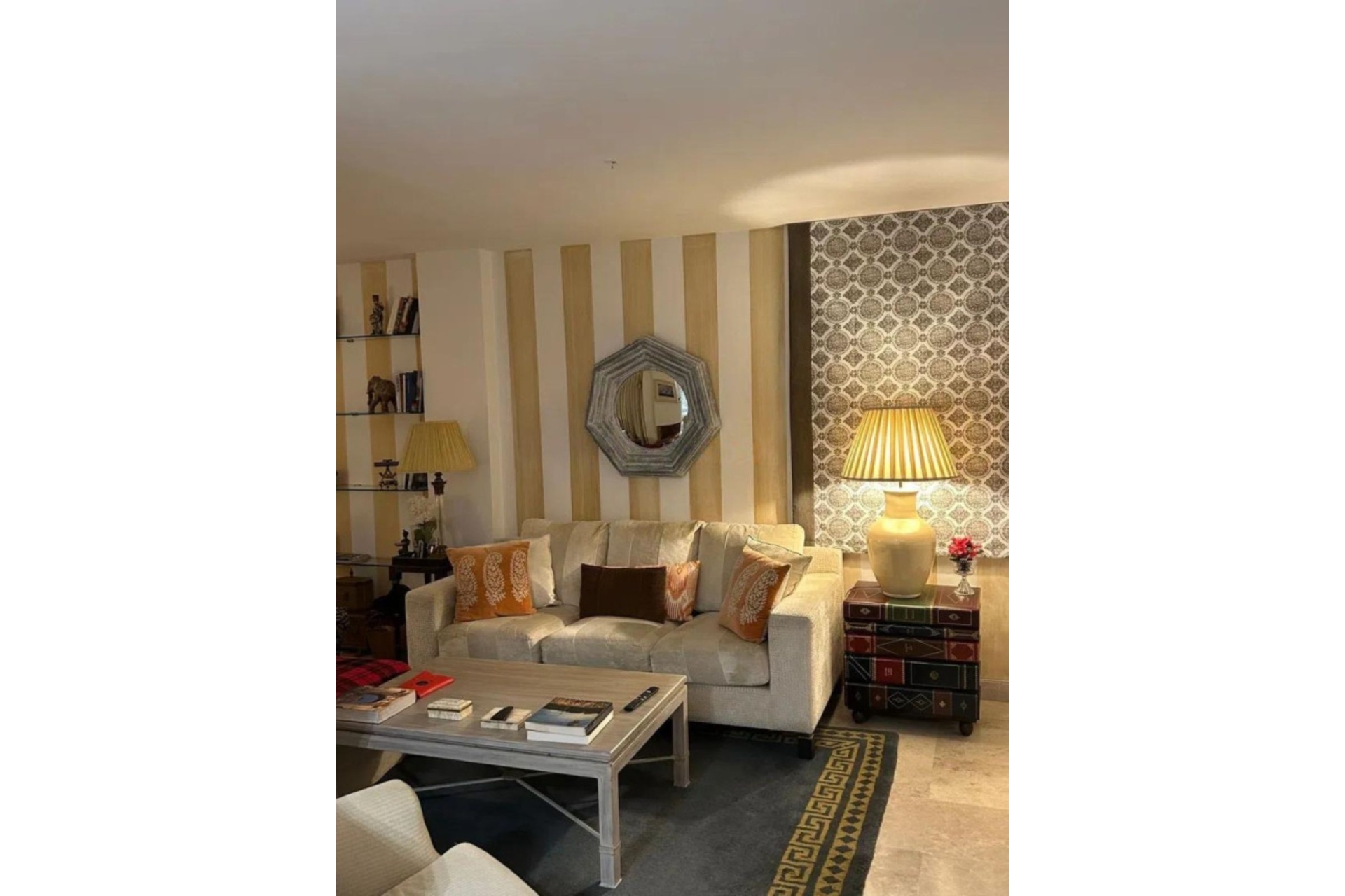 Resale - Villa - Marbella - Puerto Banús