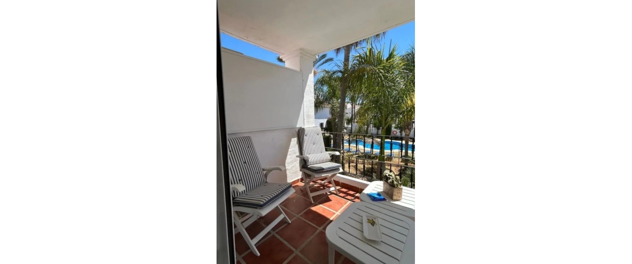 Resale - Villa - Marbella - Puerto Banús