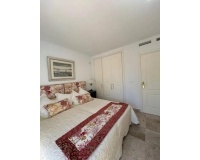 Resale - Villa - Marbella - Puerto Banús