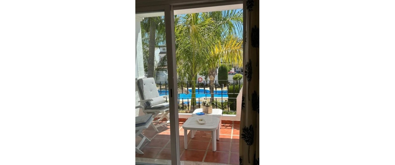 Resale - Villa - Marbella - Puerto Banús