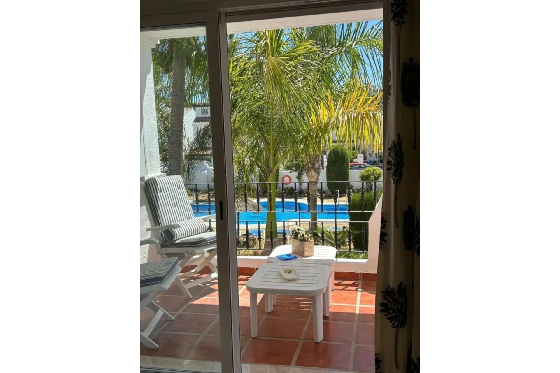Resale - Villa - Marbella - Puerto Banús