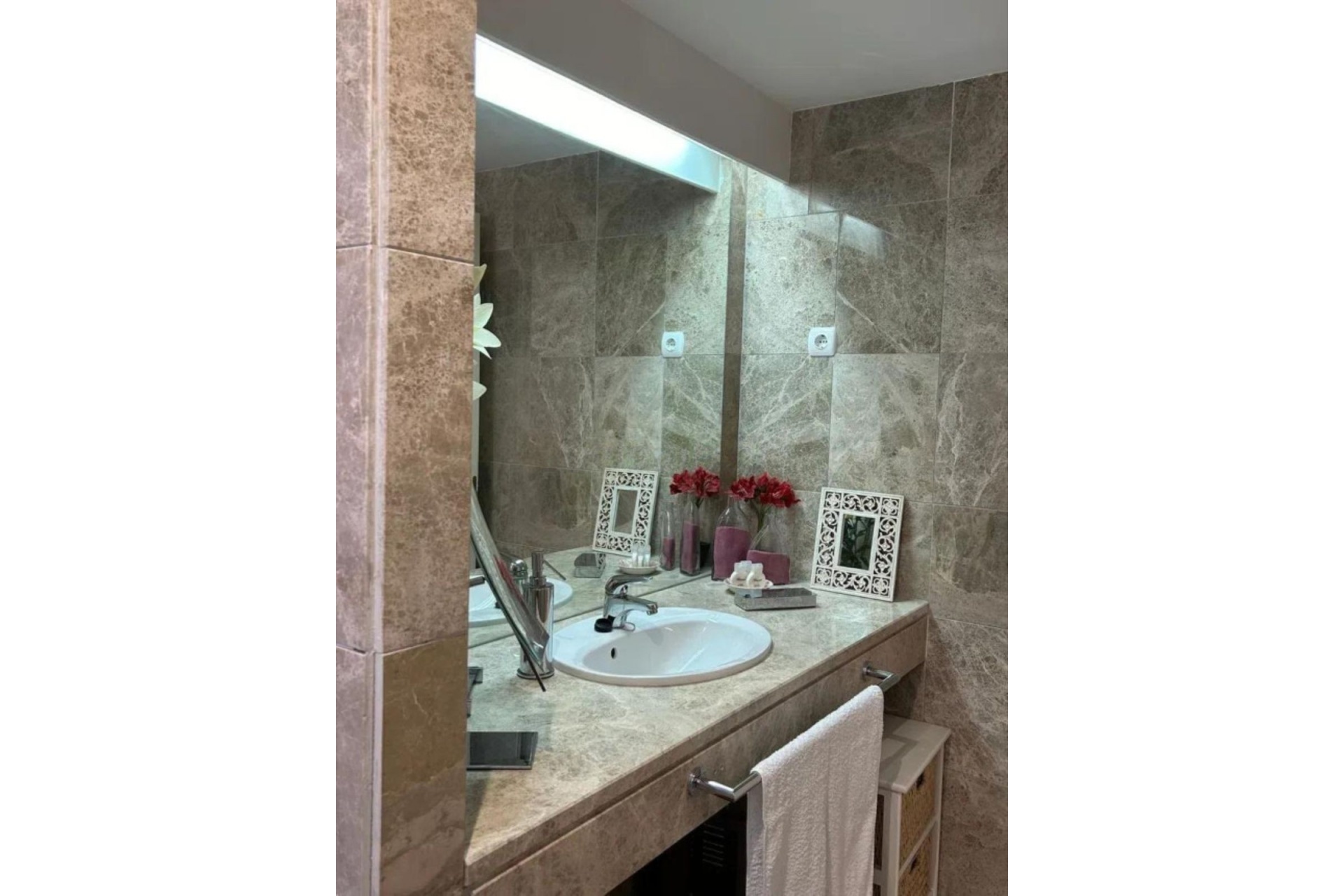 Resale - Villa - Marbella - Puerto Banús