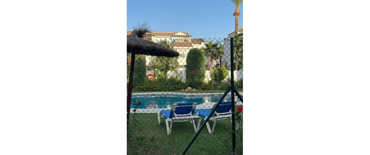 Resale - Villa - Marbella - Puerto Banús