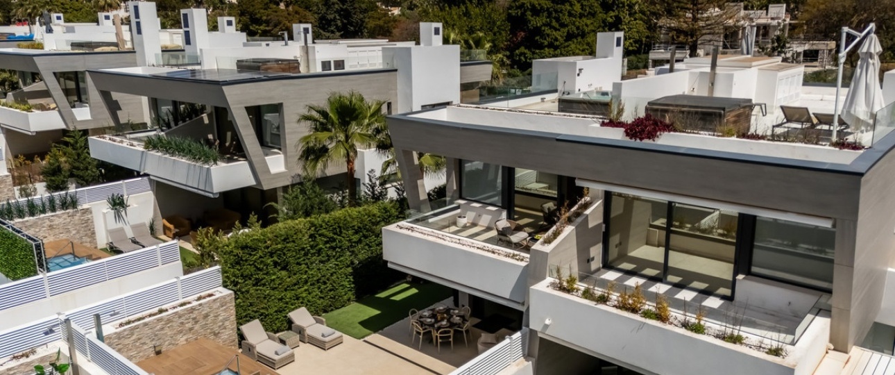 Resale - Villa - Marbella - Puerto Banús