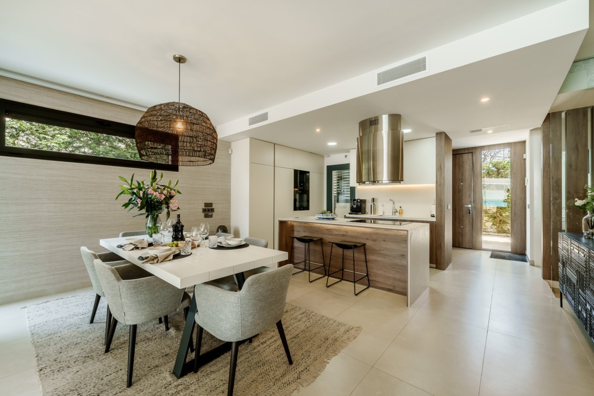 Resale - Villa - Marbella - Puerto Banús