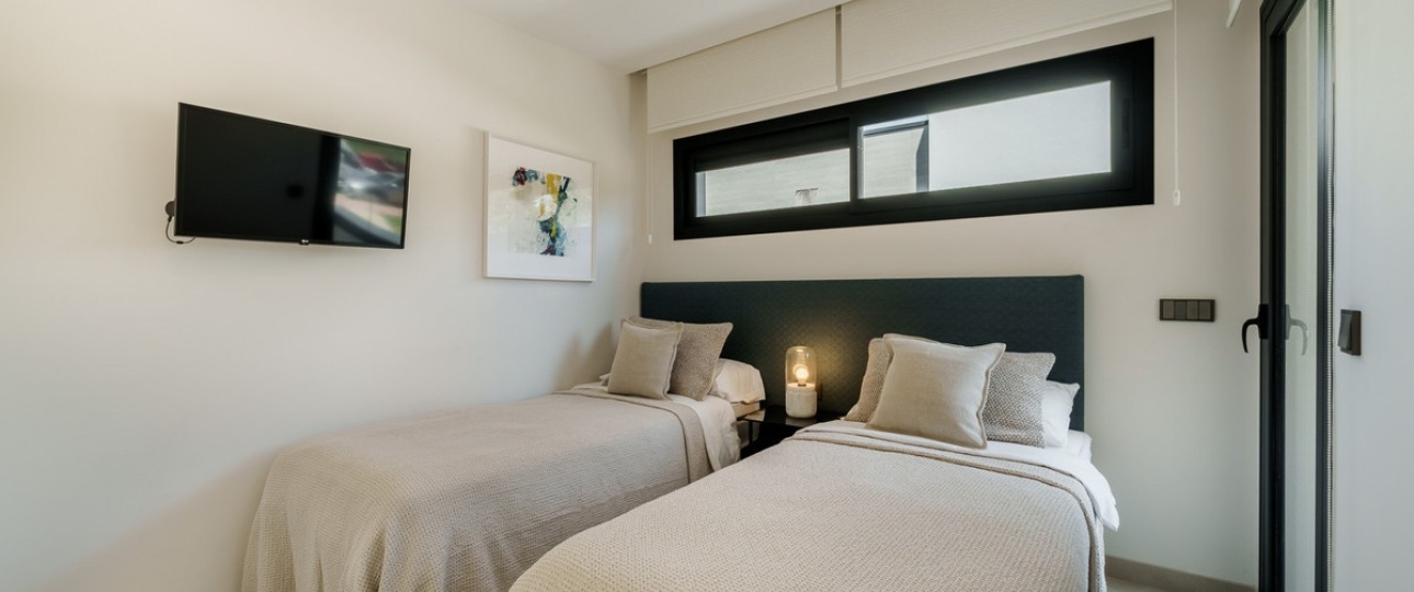 Resale - Villa - Marbella - Puerto Banús